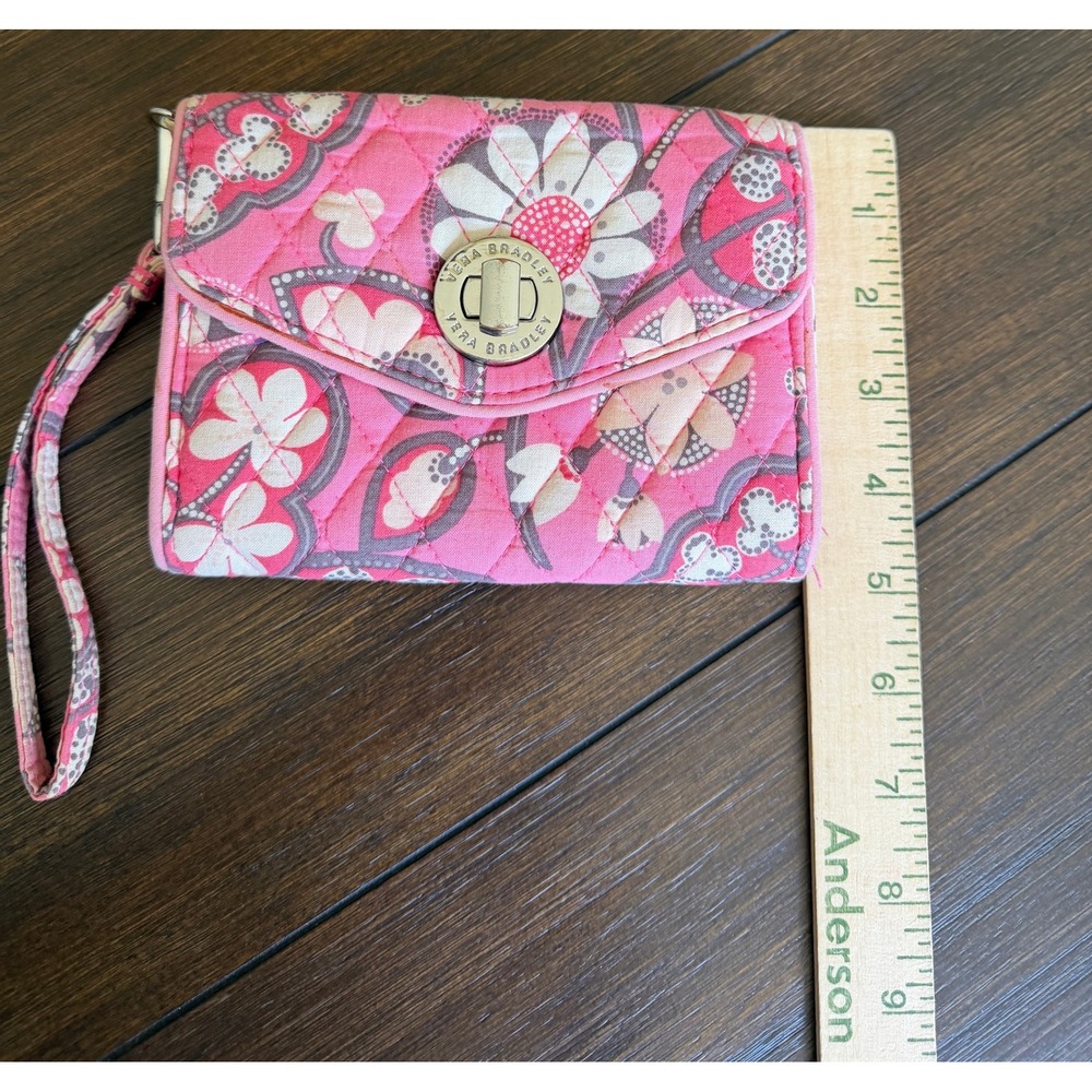 Vera Bradley All In One Wristlet Wallet Pink Floral Quilted Cotton Turn Lock - Picture 11 of 12